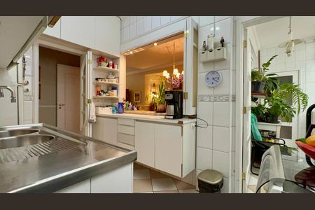 Apartamento à venda com 113m², 2 quartos e 1 vaga Apartamento à venda com 113m², 2 quartos e 1 vagaCozinha