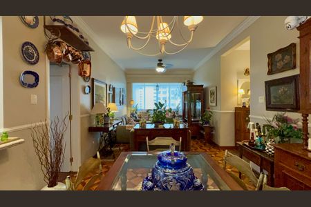 Apartamento à venda com 113m², 2 quartos e 1 vaga Apartamento à venda com 113m², 2 quartos e 1 vagaSala de Jantar