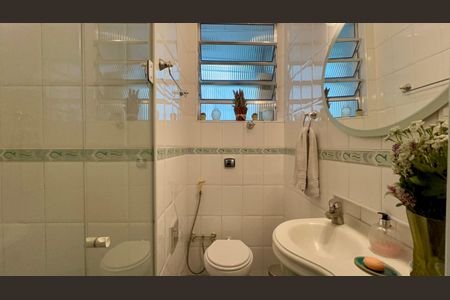 Apartamento à venda com 113m², 2 quartos e 1 vaga Apartamento à venda com 113m², 2 quartos e 1 vagaBanheiro