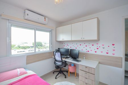 Apartamento à venda com 181m², 3 quartos e 2 vagasSuíte 1