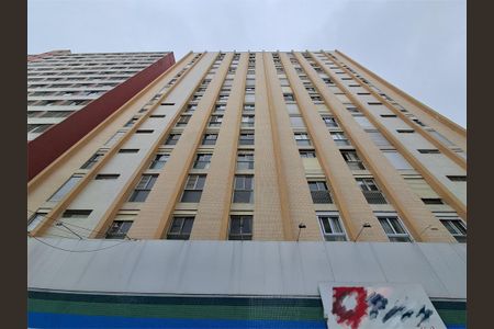 Apartamento à venda com 64m², 2 quartos e 1 vaga Apartamento à venda com 64m², 2 quartos e 1 vagaFachada