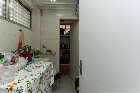 Apartamento à venda com 64m², 2 quartos e 1 vaga Apartamento à venda com 64m², 2 quartos e 1 vagaÁrea de Serviço
