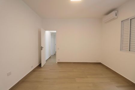 Apartamento para alugar com 200m², 4 quartos e 1 vagaQuarto