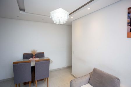 Apartamento para alugar com 45m², 2 quartos e 1 vagaSala