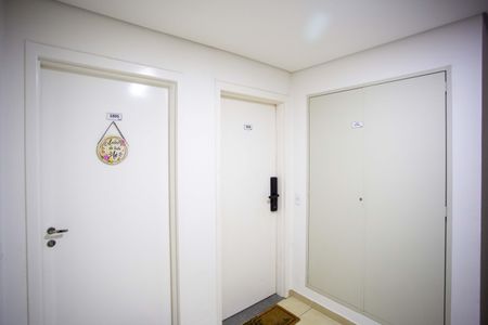 Apartamento para alugar com 45m², 2 quartos e 1 vagaHall de entrada