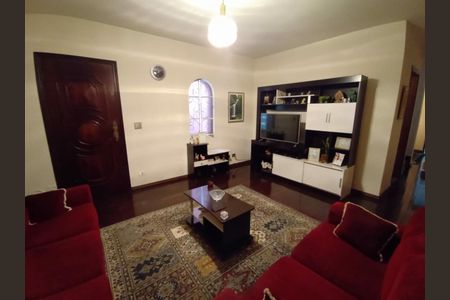 Casa à venda com 2 quartos, 150m² em Vila Carrão, São Paulo