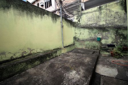 Apartamento para alugar com 59m², 2 quartos e sem vagaQuintal