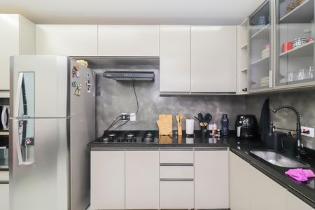 Casa à venda com 150m², 3 quartos e 1 vagaCasa 2 - Sala e Cozinha