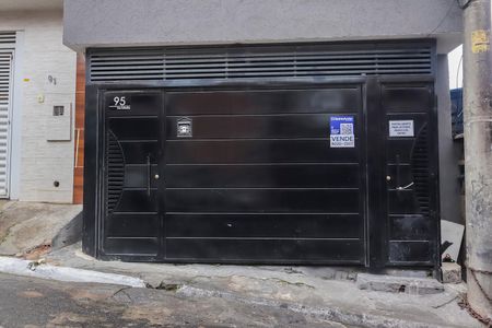 Casa à venda com 150m², 3 quartos e 1 vagaFachada