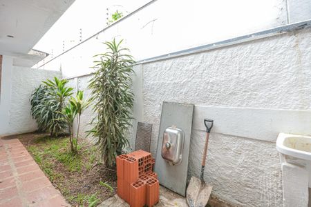 Casa para alugar com 50m², 1 quarto e sem vagaQuintal