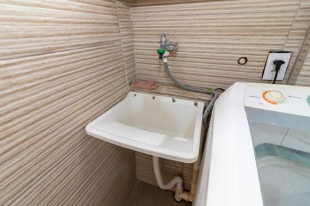 Casa à venda com 120m², 6 quartos e 1 vagaStudio 3