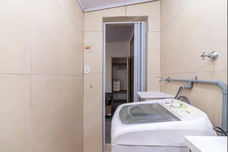 Casa à venda com 120m², 6 quartos e 1 vagaStudio 5