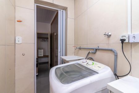 Casa à venda com 120m², 6 quartos e 1 vagaStudio 5