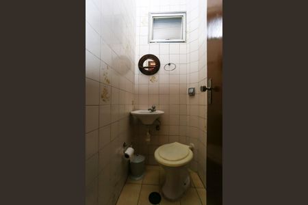 Casa à venda com 100m², 2 quartos e 2 vagas Casa à venda com 100m², 2 quartos e 2 vagasLavabo