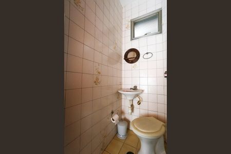 Casa à venda com 100m², 2 quartos e 2 vagas Casa à venda com 100m², 2 quartos e 2 vagasLavabo