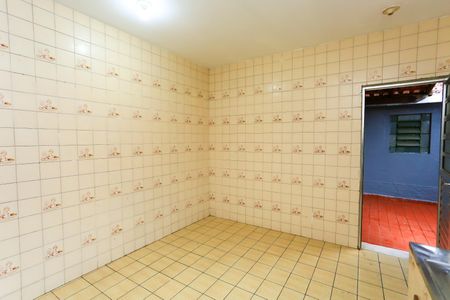 Casa à venda com 100m², 2 quartos e 2 vagas Casa à venda com 100m², 2 quartos e 2 vagascozinha