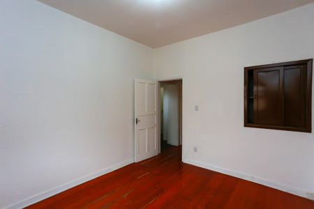 Casa à venda com 100m², 2 quartos e 2 vagas Casa à venda com 100m², 2 quartos e 2 vagasquarto 1