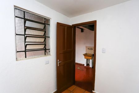 Casa à venda com 100m², 2 quartos e 2 vagas Casa à venda com 100m², 2 quartos e 2 vagasÁrea de Serviço - quintal