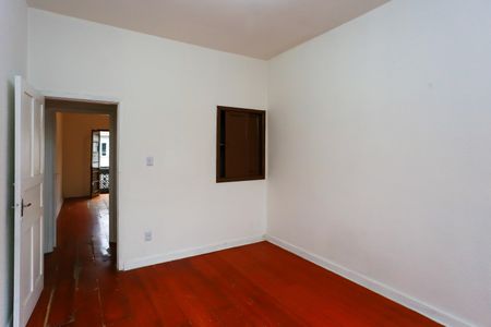 Casa à venda com 100m², 2 quartos e 2 vagas Casa à venda com 100m², 2 quartos e 2 vagasquarto 1