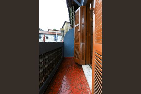 Casa à venda com 100m², 2 quartos e 2 vagas Casa à venda com 100m², 2 quartos e 2 vagasvaranda do quarto 2