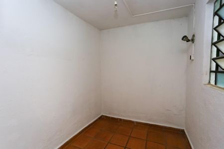 Casa à venda com 100m², 2 quartos e 2 vagas Casa à venda com 100m², 2 quartos e 2 vagasÁrea de Serviço - quintal