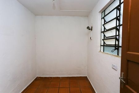 Casa à venda com 100m², 2 quartos e 2 vagas Casa à venda com 100m², 2 quartos e 2 vagasÁrea de Serviço - quintal