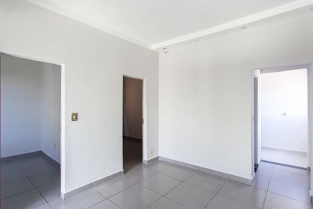 Sala de casa para alugar com 3 quartos, 100m² em Jaqueline, Belo Horizonte