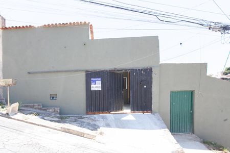 Casa para alugar com 100m², 3 quartos e 1 vagaFachada