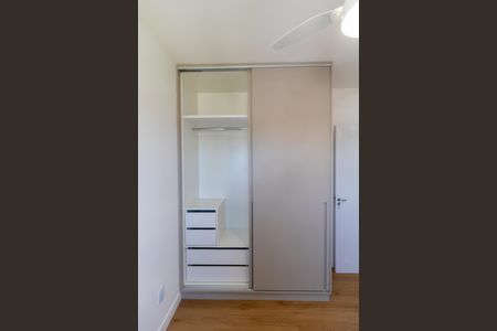 Apartamento para alugar com 44m², 2 quartos e 1 vagaQuarto 02 - Armário