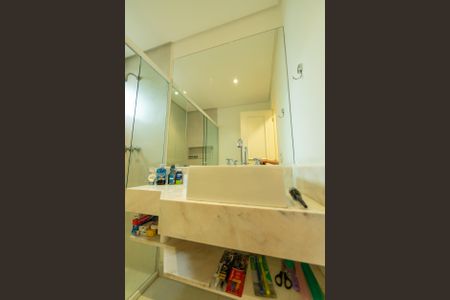 Apartamento à venda com 118m², 3 quartos e 2 vagasBanheiro da Suite