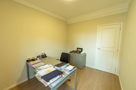 Apartamento à venda com 118m², 3 quartos e 2 vagasEscritório