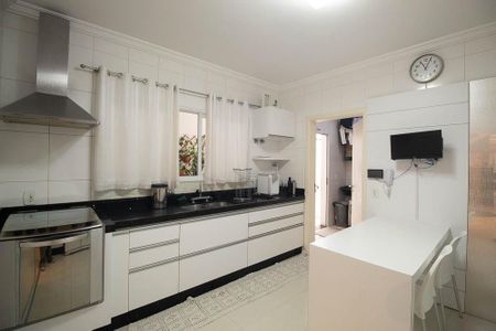 Casa de condomínio à venda com 280m², 3 quartos e 3 vagasCozinha 2