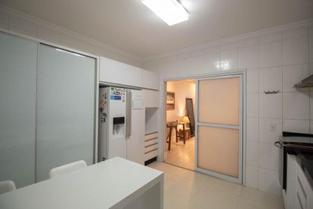 Casa de condomínio à venda com 280m², 3 quartos e 3 vagasCozinha 2