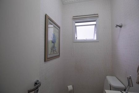 Casa de condomínio à venda com 280m², 3 quartos e 3 vagasLavabo