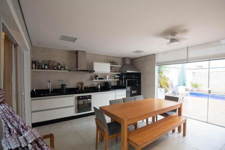 Casa de condomínio à venda com 280m², 3 quartos e 3 vagasCozinha 1 / Churrasqueira 