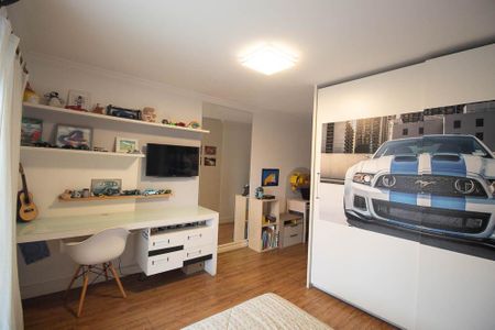 Casa de condomínio à venda com 280m², 3 quartos e 3 vagasSuíte 