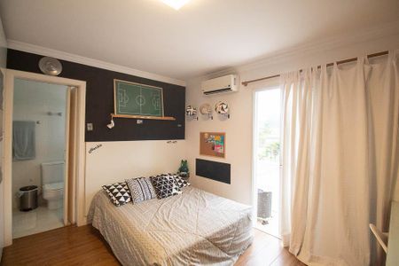 Casa de condomínio à venda com 280m², 3 quartos e 3 vagasSuíte 