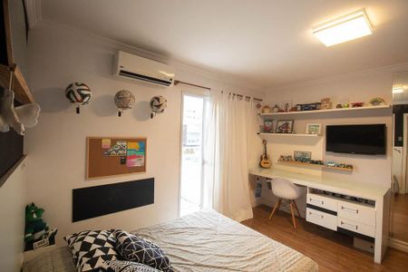 Casa de condomínio à venda com 280m², 3 quartos e 3 vagasSuíte 