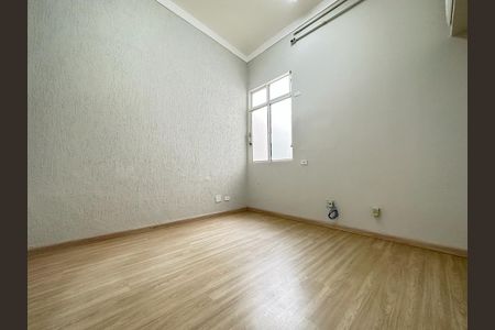 Casa para alugar com 406m², 8 quartos e 1 vaga Casa para alugar com 406m², 8 quartos e 1 vagaQuarto 3