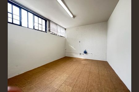 Casa para alugar com 406m², 8 quartos e 1 vaga Casa para alugar com 406m², 8 quartos e 1 vagaQuarto 6