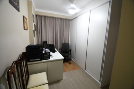 Apartamento à venda com 76m², 2 quartos e 1 vagaQuarto 2