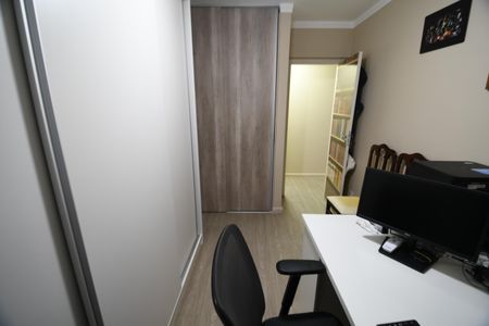 Apartamento à venda com 76m², 2 quartos e 1 vagaQuarto 2