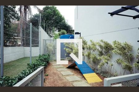 Apartamento à venda com 36m², 2 quartos e sem vagaÁrea comum