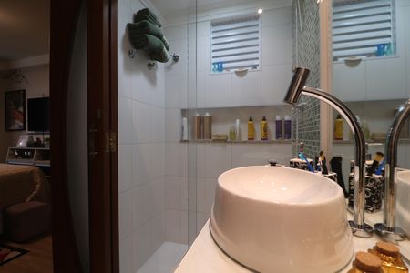 Apartamento à venda com 54m², 2 quartos e 1 vagaBanheiro da Suíte