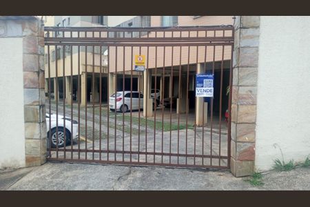 Apartamento à venda com 54m², 2 quartos e 1 vaga Apartamento à venda com 54m², 2 quartos e 1 vagaFachada