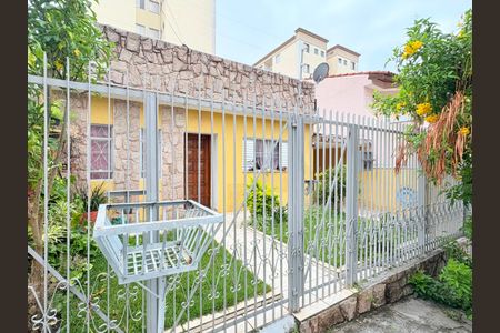 Casa para alugar com 190m², 4 quartos e 3 vagas Casa para alugar com 190m², 4 quartos e 3 vagasFachada