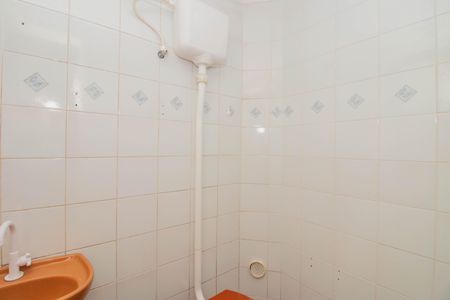 Casa à venda com 132m², 3 quartos e 5 vagas Casa à venda com 132m², 3 quartos e 5 vagasBanheiro da Peça Auxiliar 2