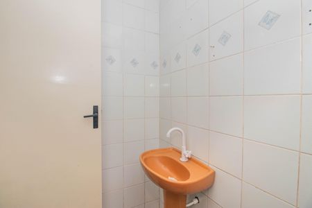 Casa à venda com 132m², 3 quartos e 5 vagas Casa à venda com 132m², 3 quartos e 5 vagasBanheiro da Peça Auxiliar 2