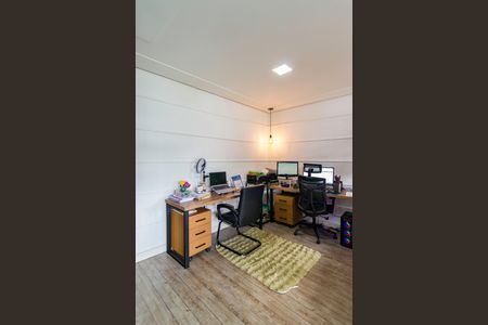 Apartamento à venda com 146m², 3 quartos e 2 vagasEscritório