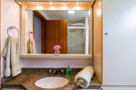 Apartamento à venda com 146m², 3 quartos e 2 vagasBanheiro Social